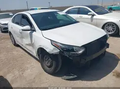 3KPF24AD7KE110194 2019 KIA FORTE