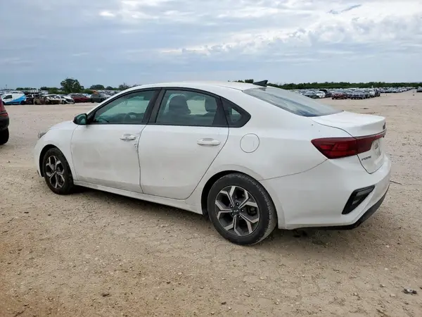 3KPF24AD7KE112611 2019 KIA FORTE - Image 2