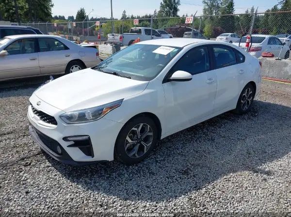 3KPF24AD7KE114424 2019 KIA FORTE - Image 2