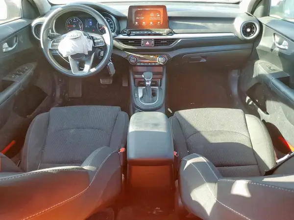 3KPF24AD7KE115363 2019 KIA FORTE - Image 8