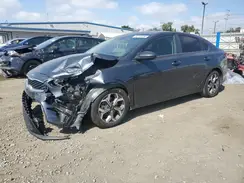 3KPF24AD7KE115461 2019 KIA FORTE