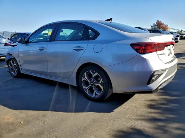 3KPF24AD7KE115881 2019 KIA FORTE - Image 2