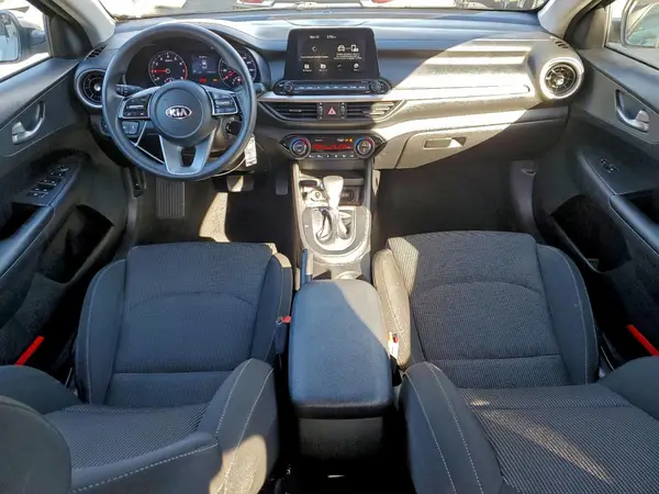 3KPF24AD7KE115881 2019 KIA FORTE - Image 8