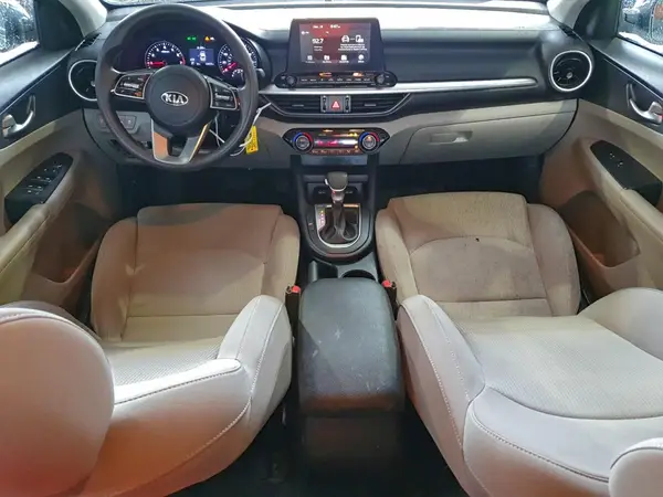 3KPF24AD7KE116058 2019 KIA FORTE - Image 8