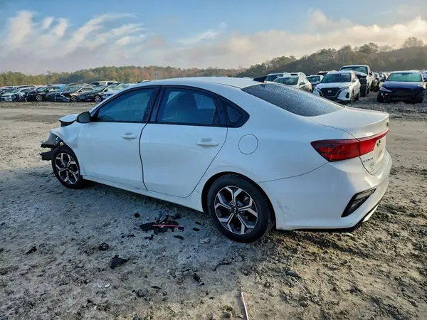 3KPF24AD7KE116187 2019 KIA FORTE - Image 2