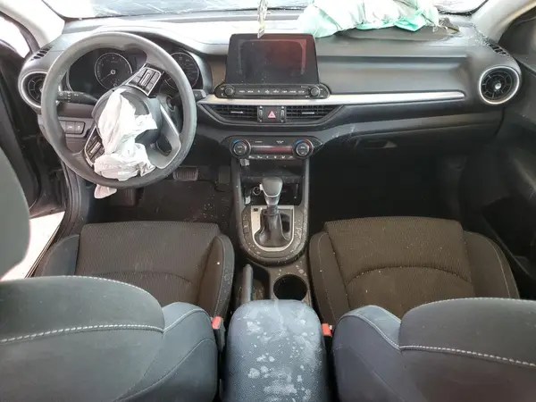 3KPF24AD7KE117145 2019 KIA FORTE - Image 8