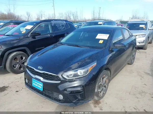 3KPF24AD7KE117856 2019 KIA FORTE - Image 2