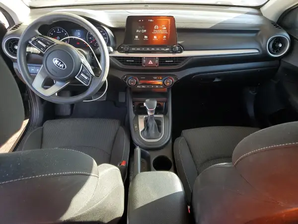 3KPF24AD7KE120188 2019 KIA FORTE - Image 8