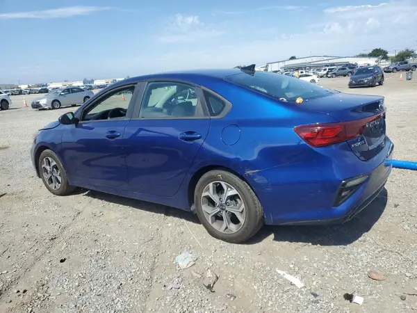 3KPF24AD7KE121826 2019 KIA FORTE - Image 2