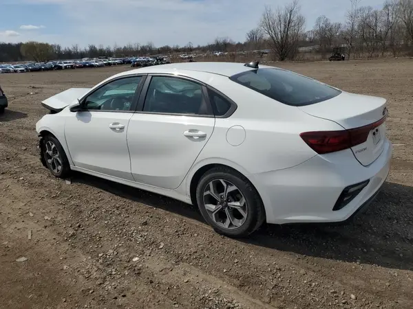 3KPF24AD7KE121888 2019 KIA FORTE - Image 2
