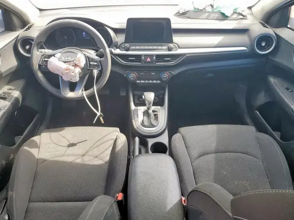 3KPF24AD7KE124466 2019 KIA FORTE - Image 8