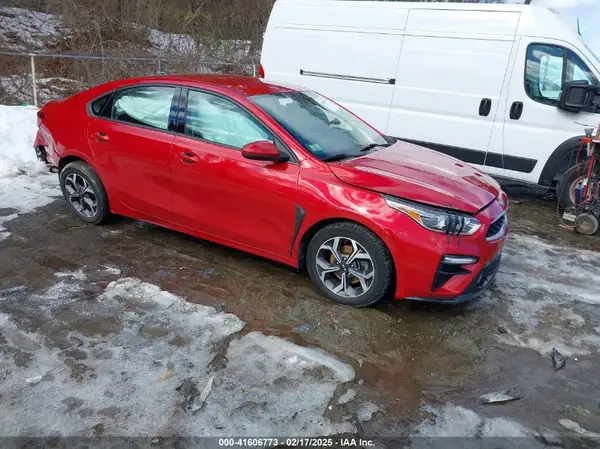 3KPF24AD7KE124502 2019 KIA FORTE - Image 1