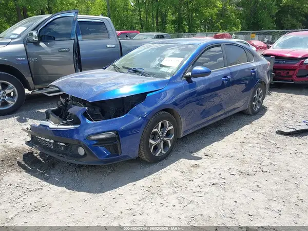 3KPF24AD7KE124676 2019 KIA FORTE - Image 2