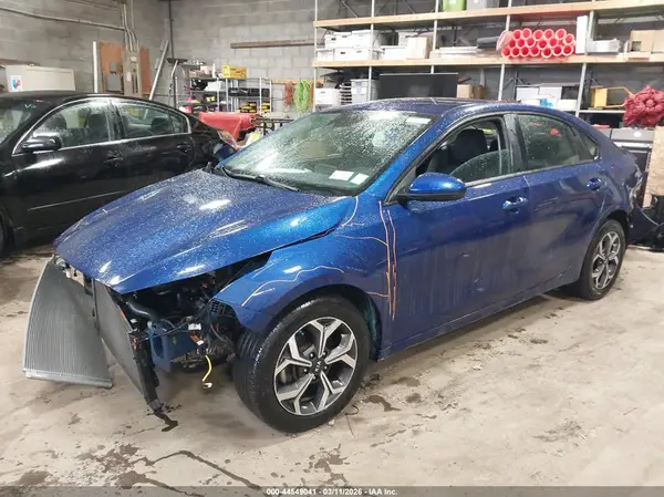 3KPF24AD7KE124788 2019 KIA FORTE - Image 2