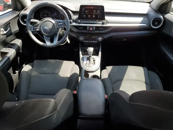 3KPF24AD7KE126136 2019 KIA FORTE - Image 8