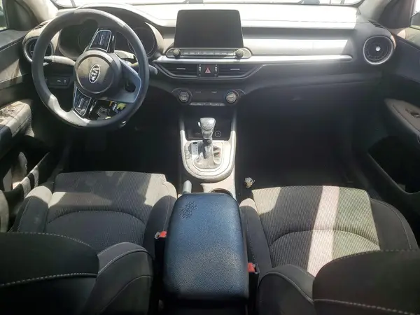 3KPF24AD7KE127349 2019 KIA FORTE - Image 8