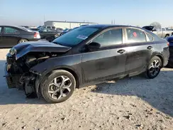 3KPF24AD7KE129845 2019 KIA FORTE