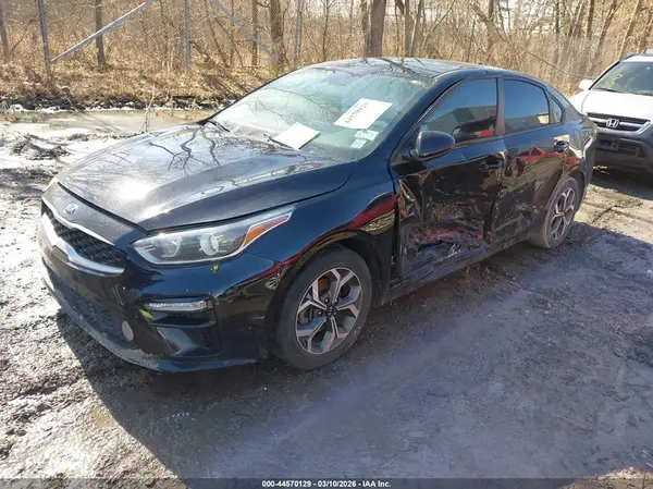 3KPF24AD7KE131630 2019 KIA FORTE - Image 2