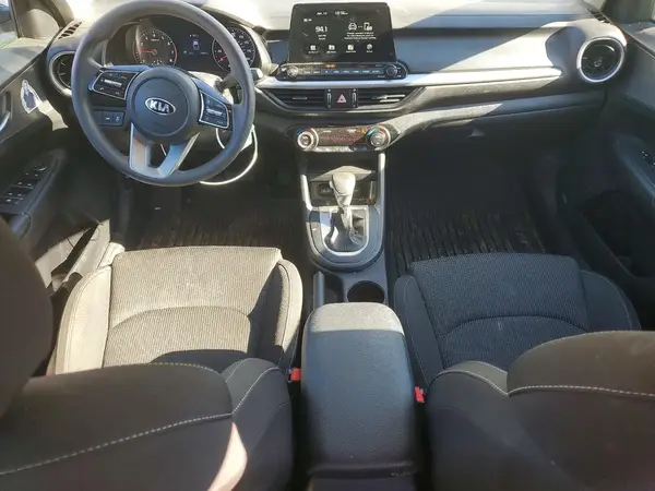 3KPF24AD7KE131904 2019 KIA FORTE - Image 8