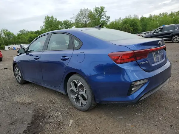 3KPF24AD7KE132387 2019 KIA FORTE - Image 2