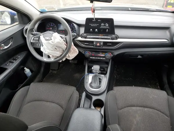 3KPF24AD7KE132387 2019 KIA FORTE - Image 8