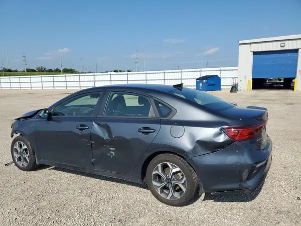 3KPF24AD7KE136911 2019 KIA FORTE - Image 2