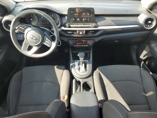 3KPF24AD7KE136911 2019 KIA FORTE - Image 8