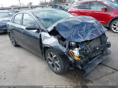 3KPF24AD7KE137170 2019 KIA FORTE