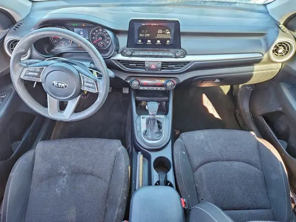 3KPF24AD7KE138416 2019 KIA FORTE - Image 8