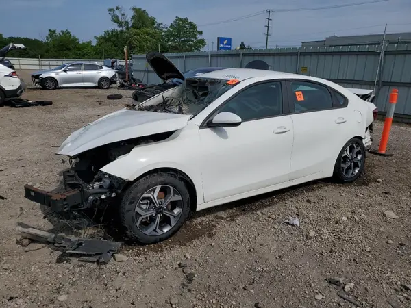 3KPF24AD7KE138447 2019 KIA FORTE - Image 1
