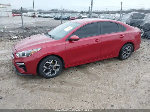 3KPF24AD7KE138545 2019 KIA FORTE - Image 2