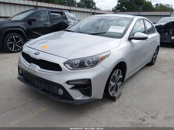 3KPF24AD7LE140927 2020 KIA FORTE - Image 2