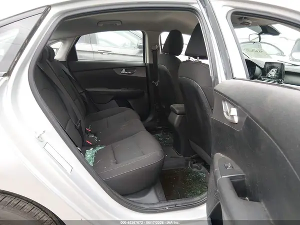3KPF24AD7LE140927 2020 KIA FORTE - Image 8