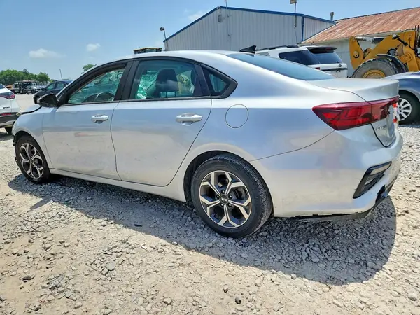 3KPF24AD7LE147635 2020 KIA FORTE - Image 2