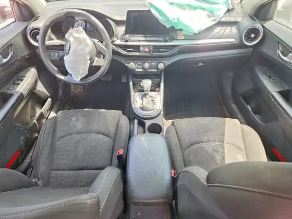 3KPF24AD7LE147635 2020 KIA FORTE - Image 8