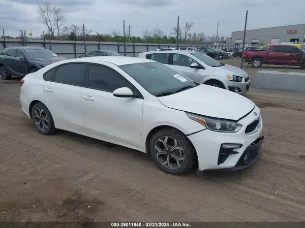 3KPF24AD7LE152818 2020 KIA FORTE - Image 1