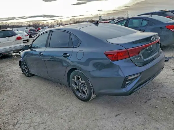 3KPF24AD7LE152883 2020 KIA FORTE - Image 2