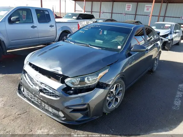 3KPF24AD7LE154326 2020 KIA FORTE - Image 2