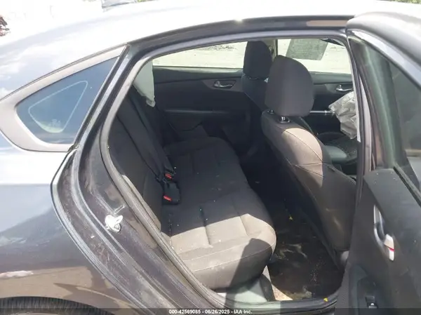 3KPF24AD7LE155704 2020 KIA FORTE - Image 8