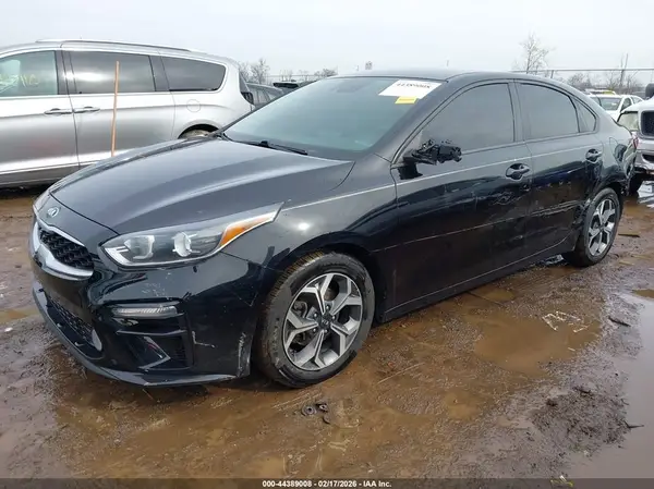 3KPF24AD7LE159865 2020 KIA FORTE - Image 2