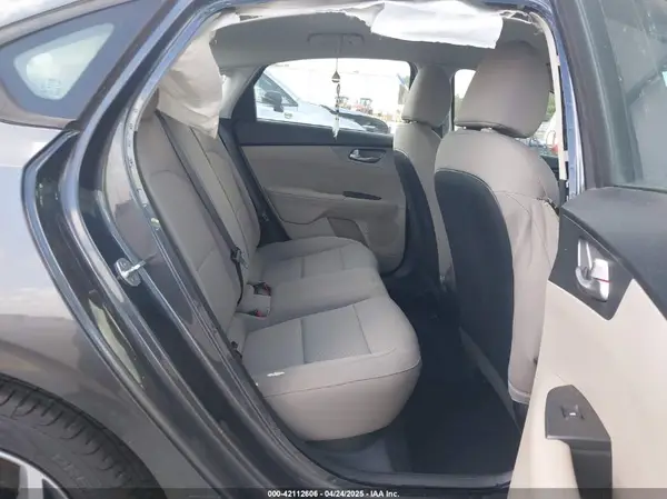 3KPF24AD7LE164841 2020 KIA FORTE - Image 8