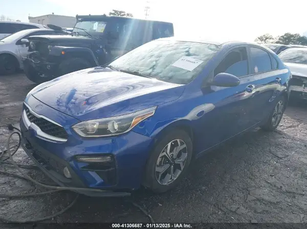 3KPF24AD7LE164998 2020 KIA FORTE - Image 2