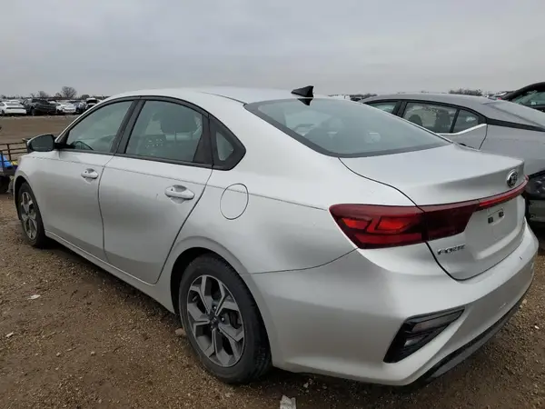3KPF24AD7LE178254 2020 KIA FORTE - Image 2
