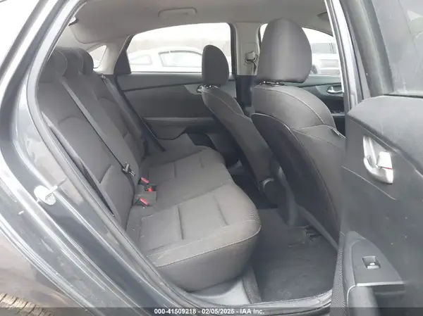 3KPF24AD7LE185138 2020 KIA FORTE - Image 8