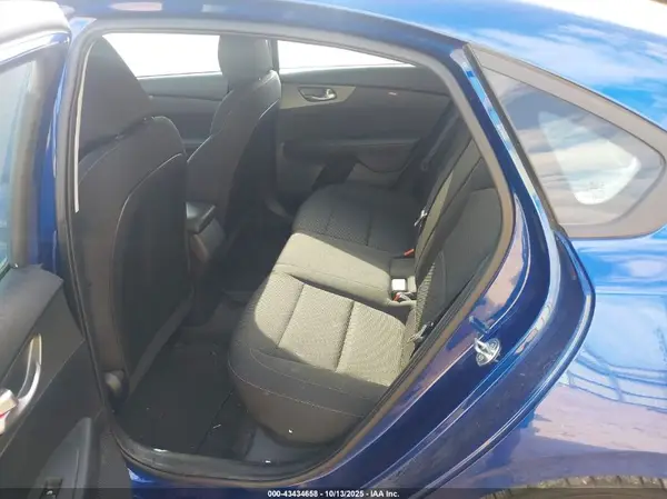 3KPF24AD7LE185625 2020 KIA FORTE - Image 8