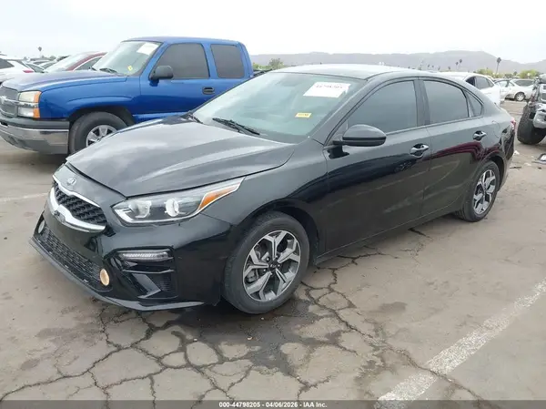 3KPF24AD7LE200365 2020 KIA FORTE - Image 2