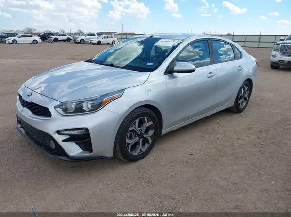 3KPF24AD7LE202908 2020 KIA FORTE - Image 2