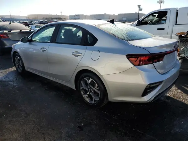 3KPF24AD7LE207297 2020 KIA FORTE - Image 2