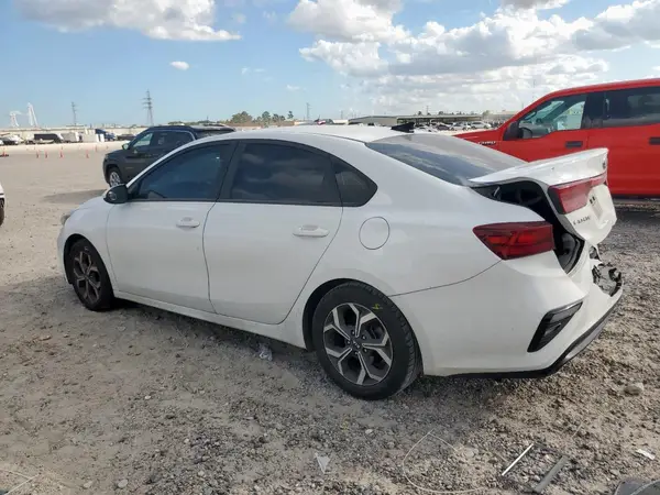 3KPF24AD7LE207655 2020 KIA FORTE - Image 2