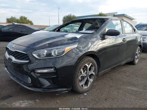 3KPF24AD7LE209289 2020 KIA FORTE - Image 2
